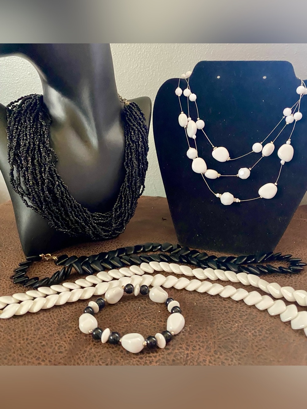 Versatile Black & White Beaded Necklace and Bracelet Set, 1960s MOD, MCM Style